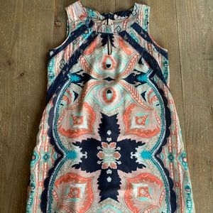 Sleeveless-Keyhole Neck-Shift Dress w/ Lace-Small